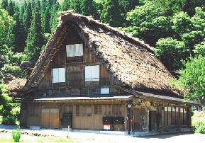 写真：合掌造り