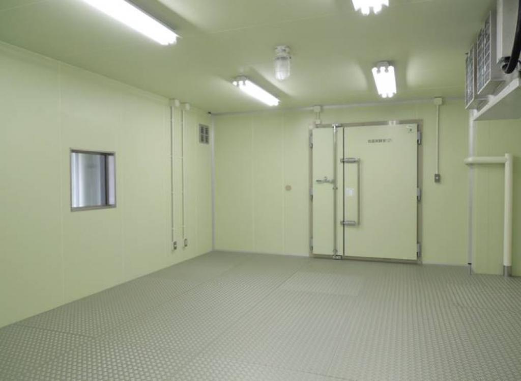 E0259 低温実験室（－２０℃～＋５℃）
