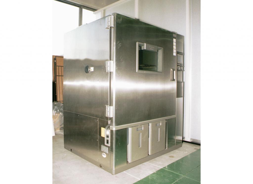 E0349 電子機器用低温恒温恒湿器