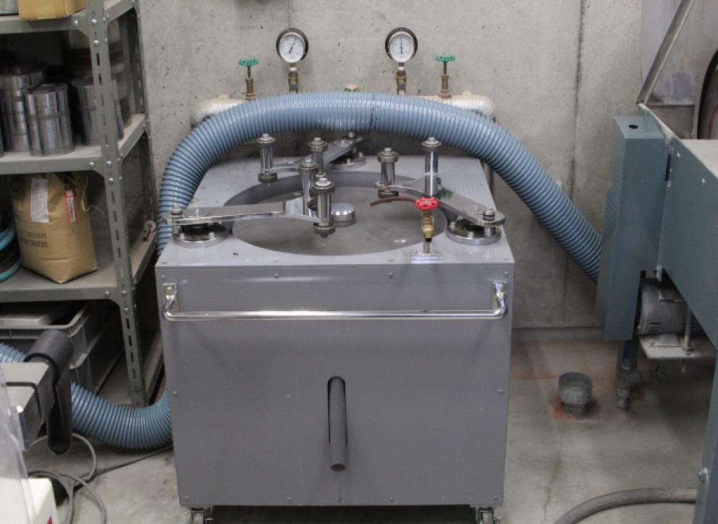 E0566 コンクリート供試体高速研磨機