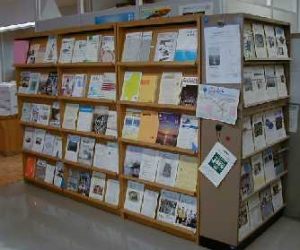 図書室の様子1